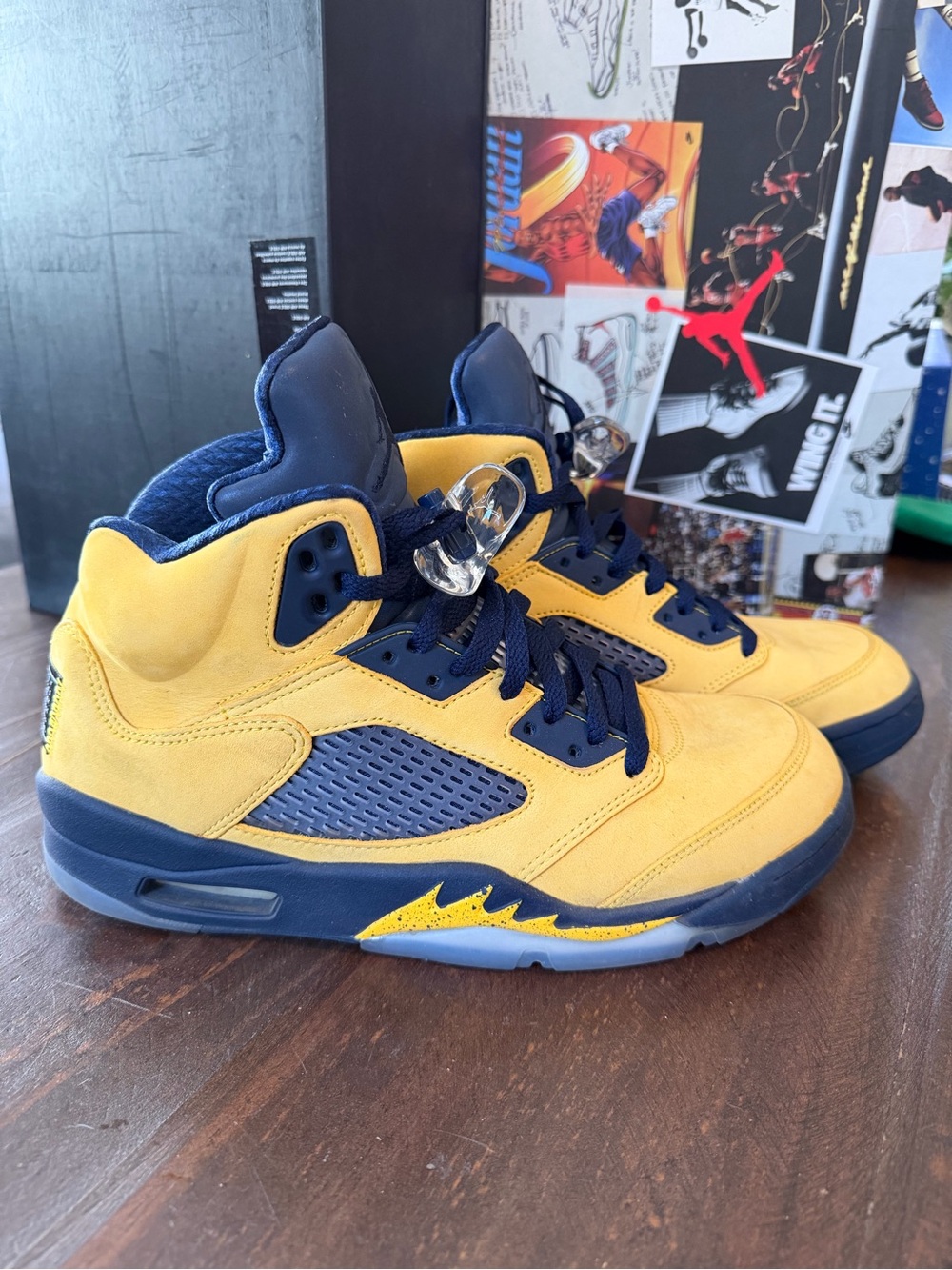 VNDS Nike Air Jordan 5 Retro SE "Michigan" Sneakers - 9M